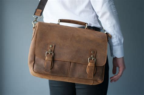 crossbody 15 inch laptop bags.